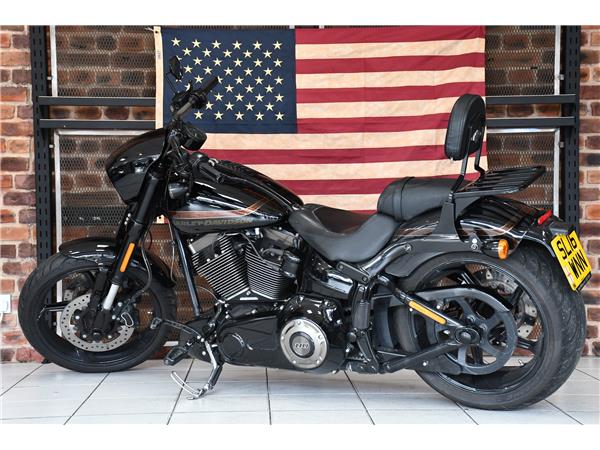 2016 HARLEY-DAVIDSON CVO FXSBE BREAKOUT