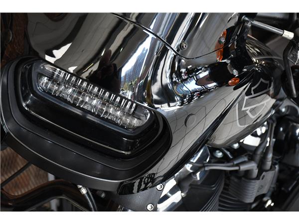 2017 HARLEY-DAVIDSON SOFTAIL FXFBS FAT BOB 114