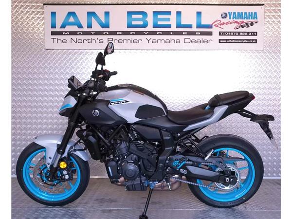 2025 YAMAHA MT-07 Y-AMT