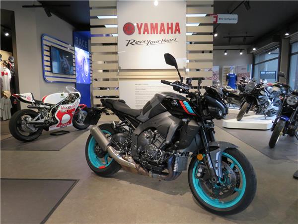 YAMAHA MT-10