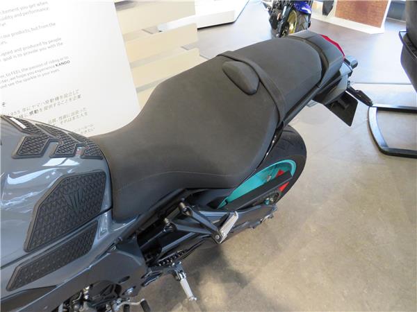 YAMAHA MT-10