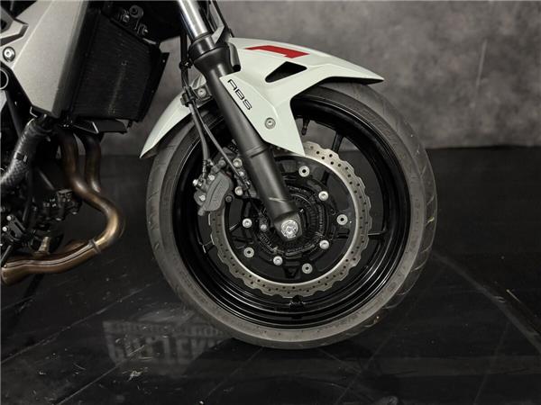 2023 Kawasaki Z400