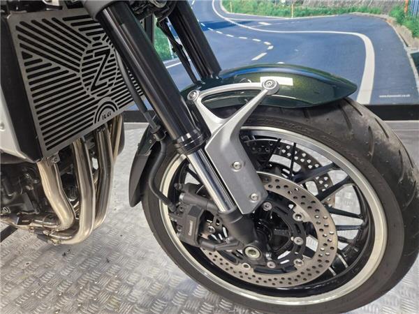 2024 Kawasaki Z900 RS