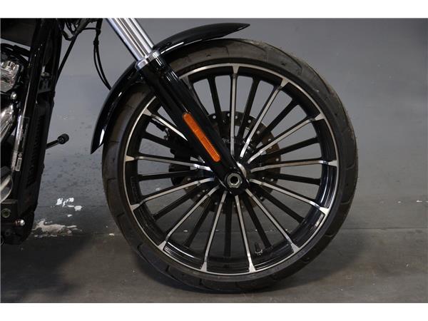 2024 HARLEY-DAVIDSON BREAKOUT 117 