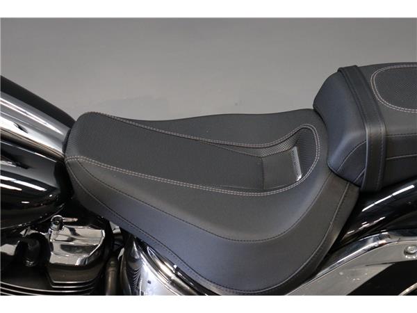 2024 HARLEY-DAVIDSON BREAKOUT 117 