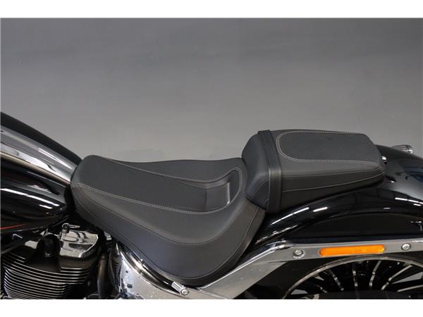 2024 HARLEY-DAVIDSON BREAKOUT 117 