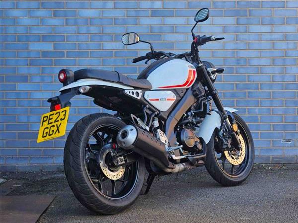 2023 Yamaha XSR 125 (MTM125) White