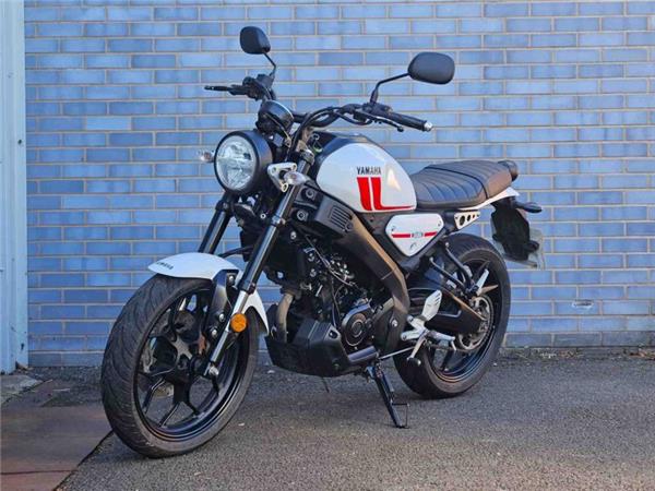 2023 Yamaha XSR 125 (MTM125) White