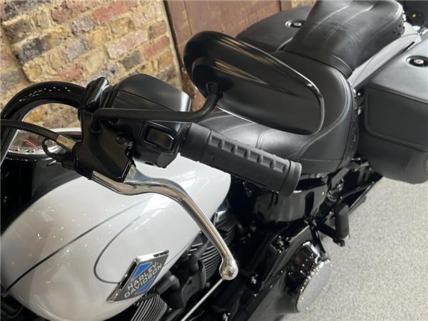 2025 Harley-Davidson Softail