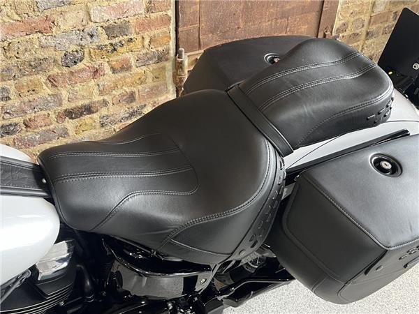2025 Harley-Davidson Softail