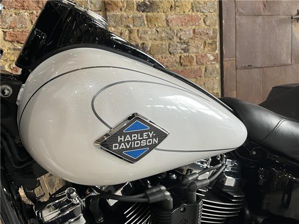 2025 Harley-Davidson Softail