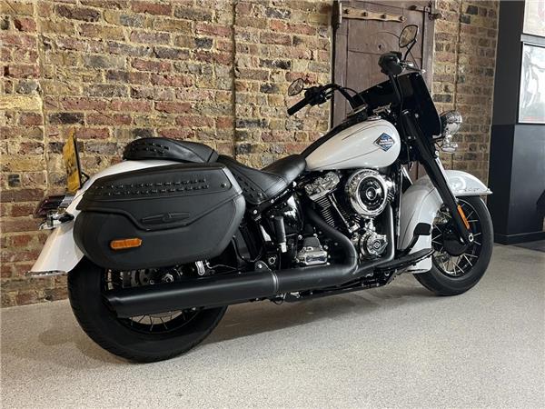 2025 Harley-Davidson Softail