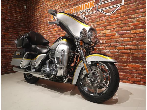 2012 Harley-Davidson FLHTCUSE CVO 1790