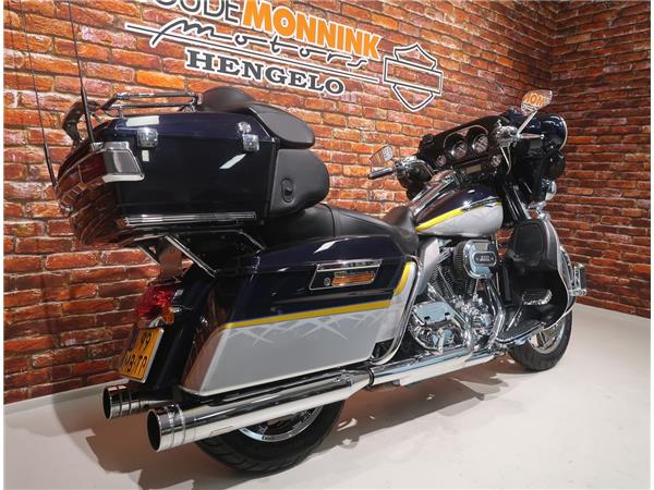 2012 Harley-Davidson FLHTCUSE CVO 1790
