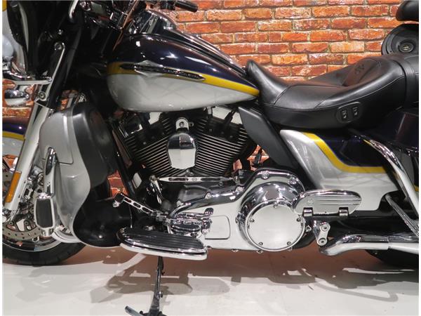 2012 Harley-Davidson FLHTCUSE CVO 1790