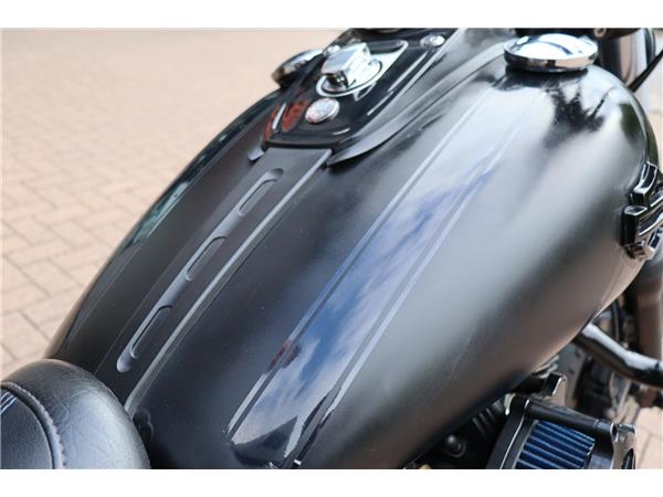 2017 HARLEY-DAVIDSON DYNA FXDF FAT BOB