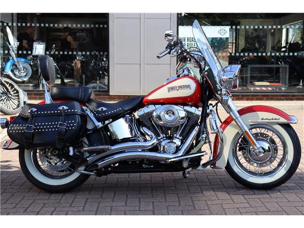 2011 HARLEY-DAVIDSON SOFTAIL FLSTC HERITAGE SOFTAIL CLASSIC