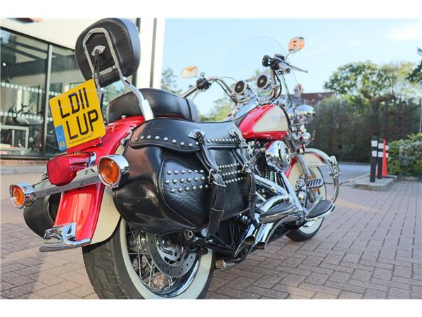 2011 HARLEY-DAVIDSON SOFTAIL FLSTC HERITAGE SOFTAIL CLASSIC