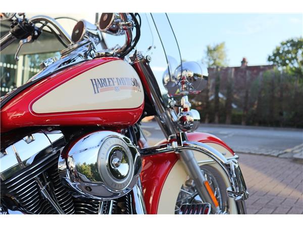 2011 HARLEY-DAVIDSON SOFTAIL FLSTC HERITAGE SOFTAIL CLASSIC