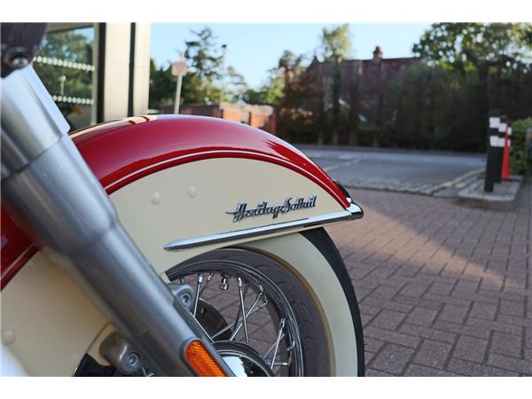 2011 HARLEY-DAVIDSON SOFTAIL FLSTC HERITAGE SOFTAIL CLASSIC