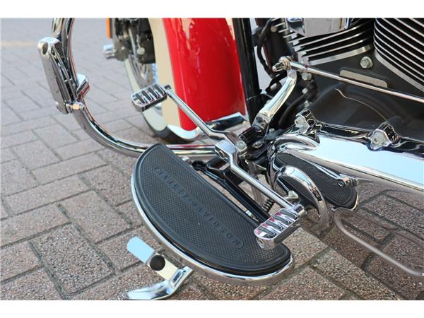 2011 HARLEY-DAVIDSON SOFTAIL FLSTC HERITAGE SOFTAIL CLASSIC