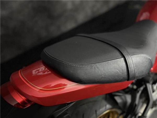 2025 Kawasaki Z650 RS