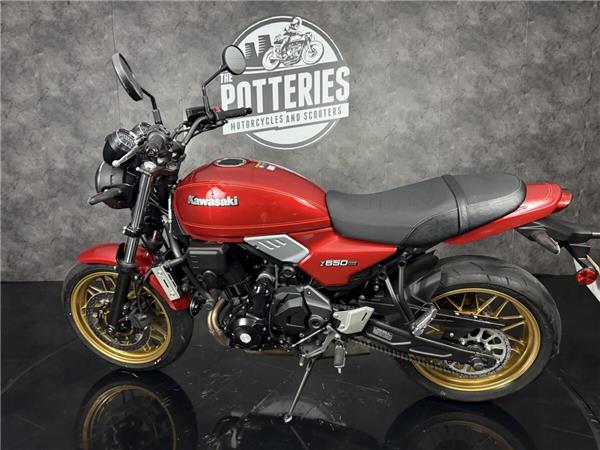 2025 Kawasaki Z650 RS