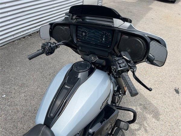 2025 Harley-Davidson Street Glide FLHX