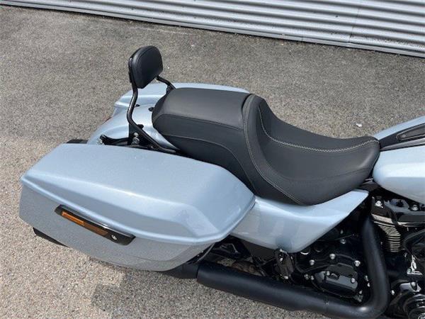 2025 Harley-Davidson Street Glide FLHX