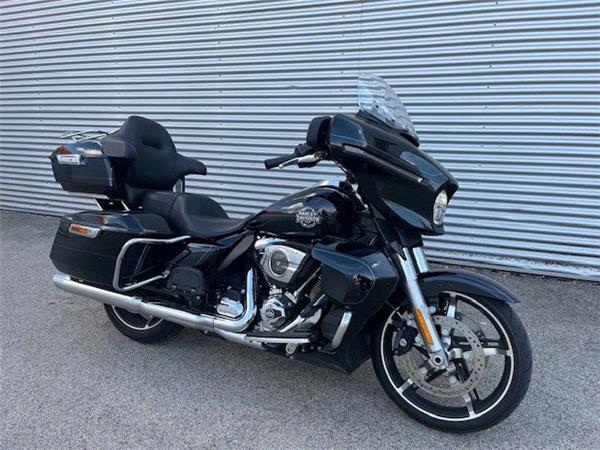 2025 Harley-Davidson Street Glide Ultra