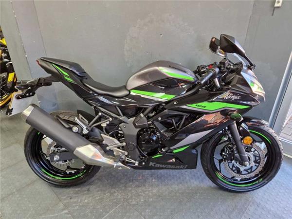 2024 Kawasaki NINJA 125 Black