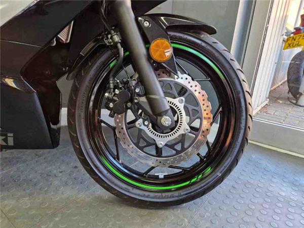 2024 Kawasaki NINJA 125 Black
