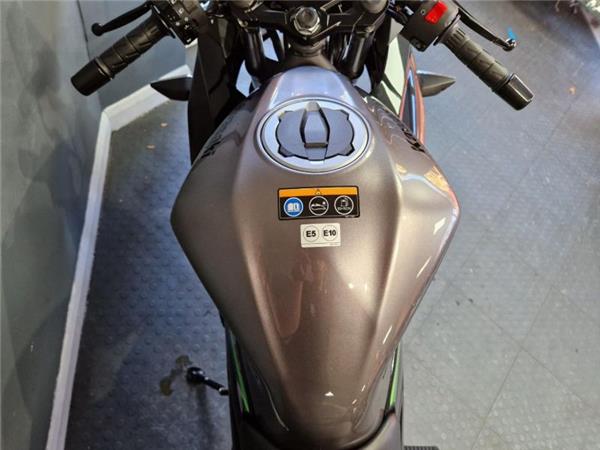 2024 Kawasaki NINJA 125 Black