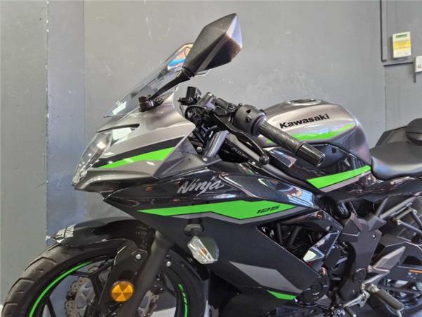 2024 Kawasaki NINJA 125 Black