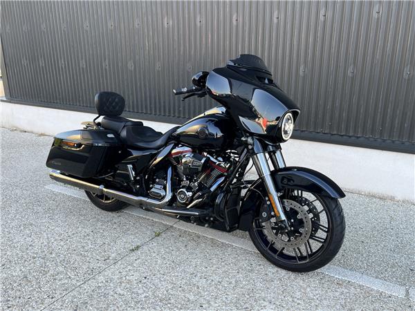 2022 HARLEY-DAVIDSON STREET GLIDE