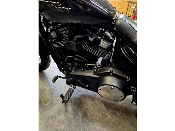 2018 HARLEY-DAVIDSON STREET BOB