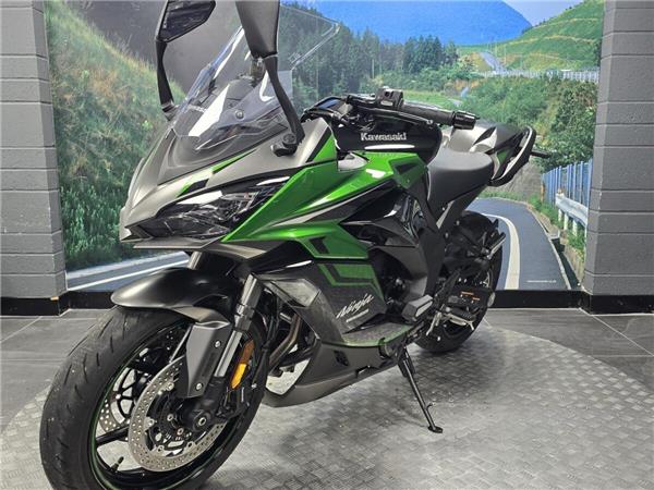 2024 Kawasaki Ninja 1000SX