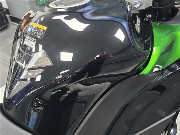 2024 Kawasaki Ninja 1000SX