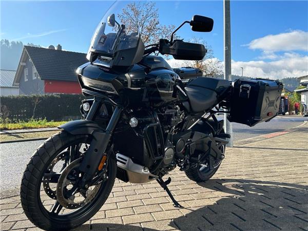 RA1250S Pan America Special 