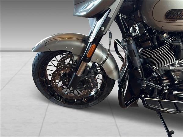 2023 harley-davidson FLHXSE Street Glide CVO 121
