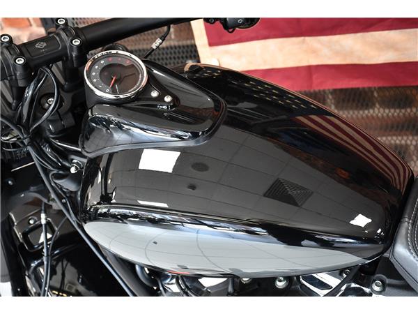 2022 HARLEY-DAVIDSON SOFTAIL FXFBS FAT BOB 114
