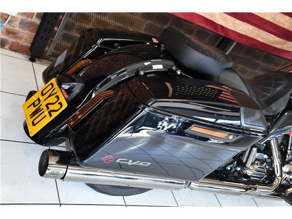 2022 HARLEY-DAVIDSON CVO FLTRXSE ROAD GLIDE