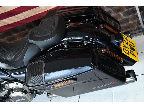 2022 HARLEY-DAVIDSON CVO FLTRXSE ROAD GLIDE