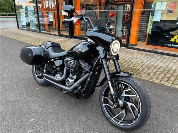 2018 HARLEY-DAVIDSON SOFTAIL FLSB SPORT GLIDE