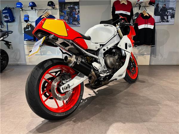 2024 YAMAHA XSR900 GP