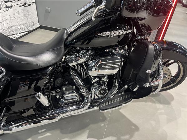2017 HARLEY-DAVIDSON STREET GLIDE