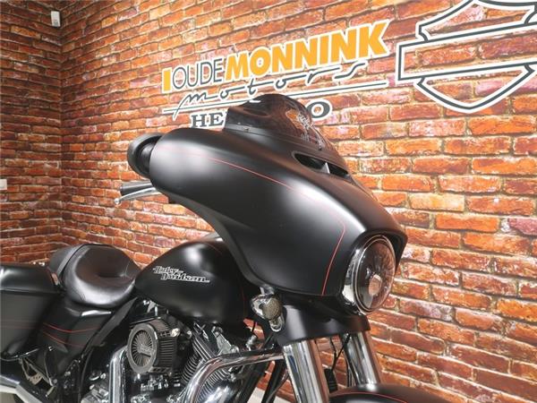 2015 Harley-Davidson FLHXS Street Glide Spec.  1690 FLHXS Street Glide Special 103 2015