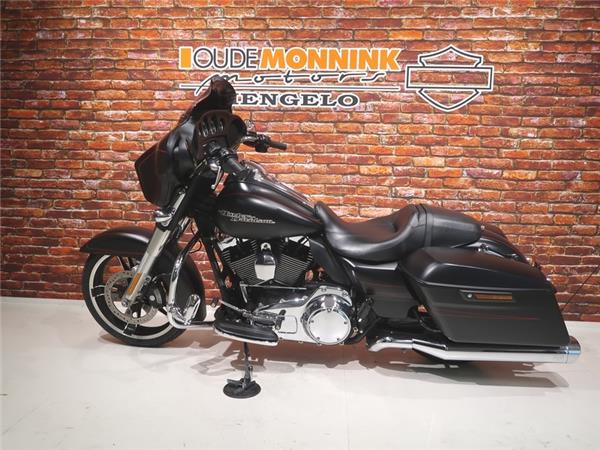 2015 Harley-Davidson FLHXS Street Glide Spec.  1690 FLHXS Street Glide Special 103 2015