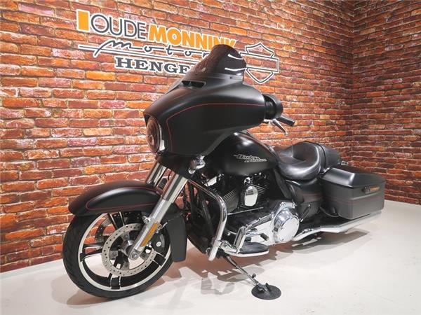 2015 Harley-Davidson FLHXS Street Glide Spec.  1690 FLHXS Street Glide Special 103 2015