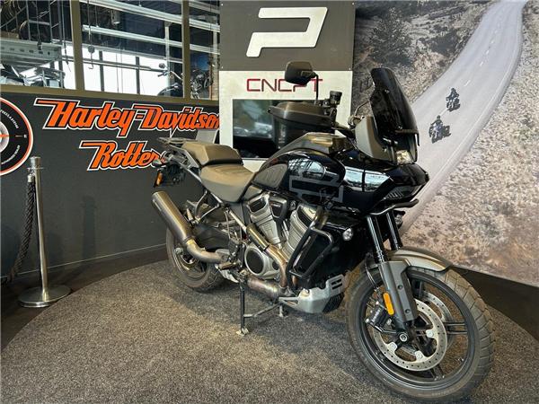 New Harley-Davidson PAN AMERICA S CAST